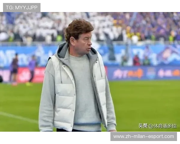 冠军球队主帅续约谈判进展顺利，双方达成初步共识，冠军球队解散