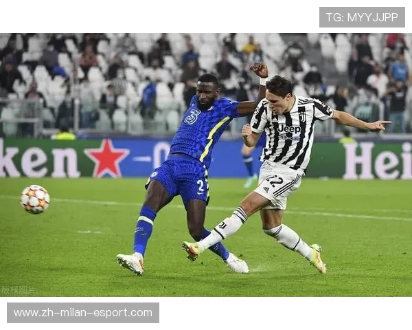 太阳后场二人组连续搓传完成制胜配合 太阳后场二人组连续搓传完成制胜配合